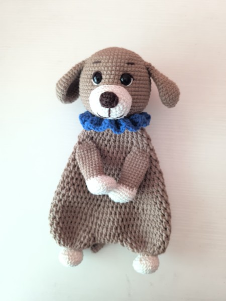 Rankų darbo migdukas – šuniukas(22cm)