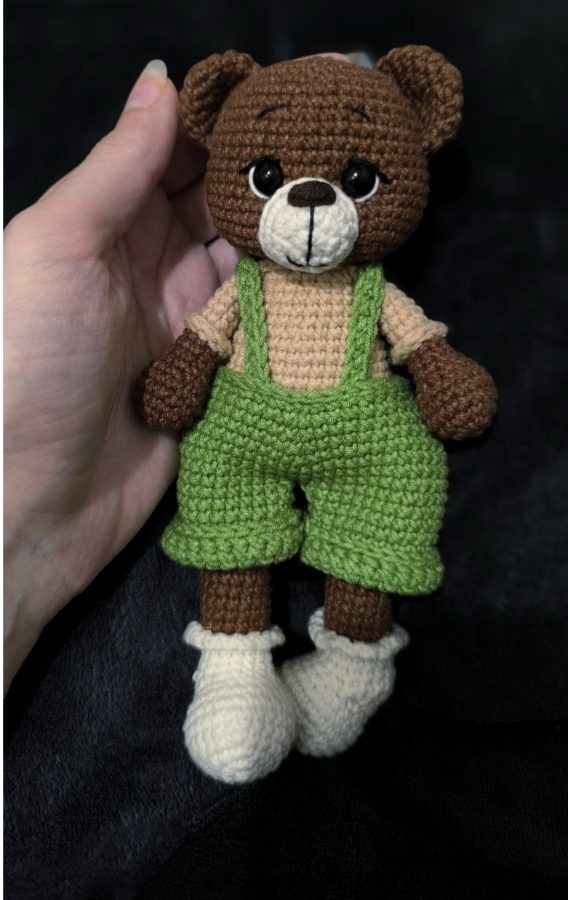 Rankų darbo nertas meškiukas (~19cm)