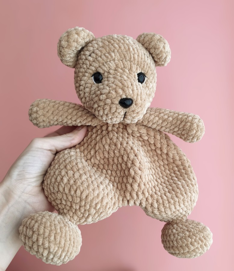 Rankų darbo pliušinis migdukas „Meškiukas“(26cm) Rankų darbo pliušinis migdukas „Meškiukas“(26cm)